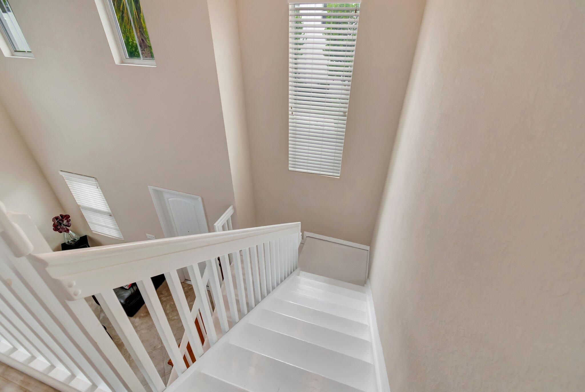 449 Francesca Ridge Road Boynton Beach, FL 33435 - Photo 11 of 40 HIGH CEILINGS