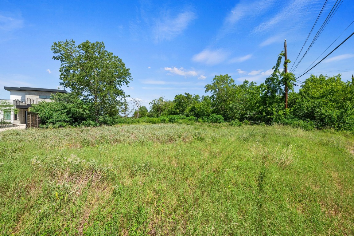 4517 South 3rd Street Austin, TX 78745 - Photo 7 of 12 a view of a garden