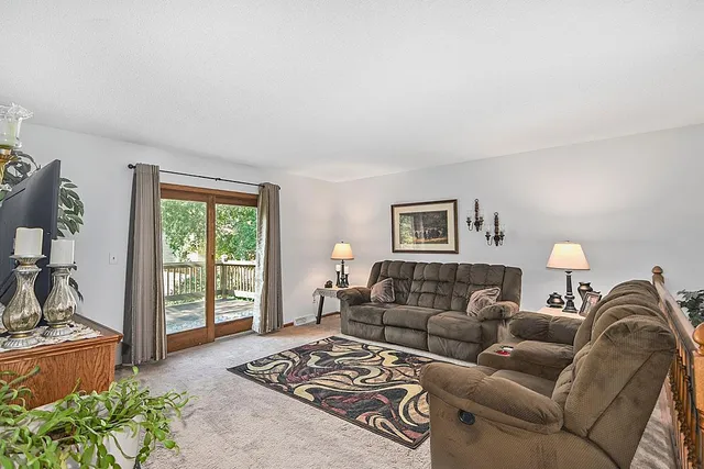 $305,000 | 1005 Riverside Avenue North, Sartell, MN 56377