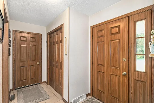 $305,000 | 1005 Riverside Avenue North, Sartell, MN 56377