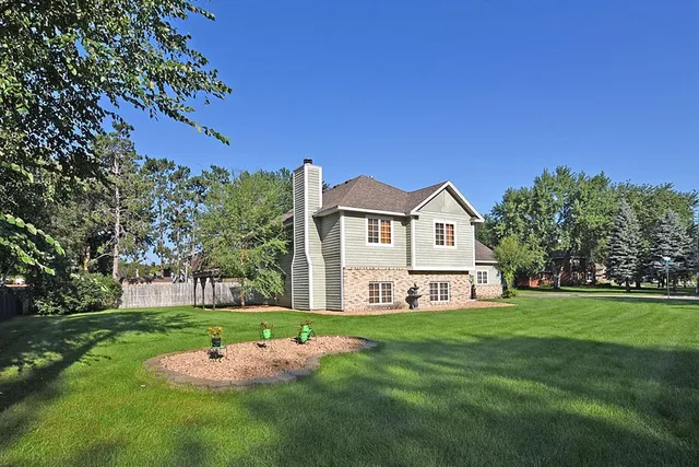 $305,000 | 1005 Riverside Avenue North, Sartell, MN 56377