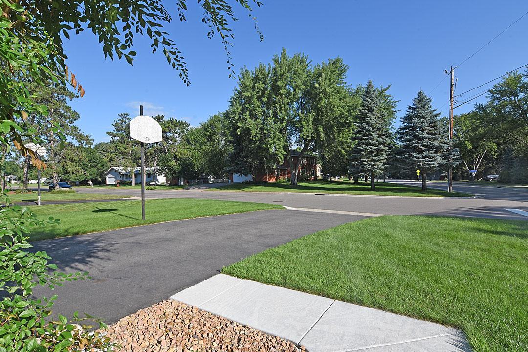 1005 Riverside Avenue North Sartell, MN 56377 - Photo 10 of 29