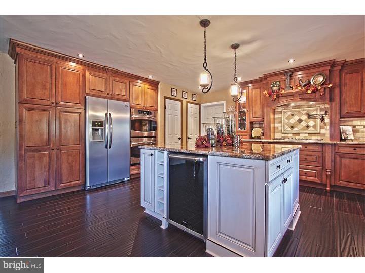 87 Elmont Road Hamilton, NJ 08610 - Photo 4 of 19 Kitchen