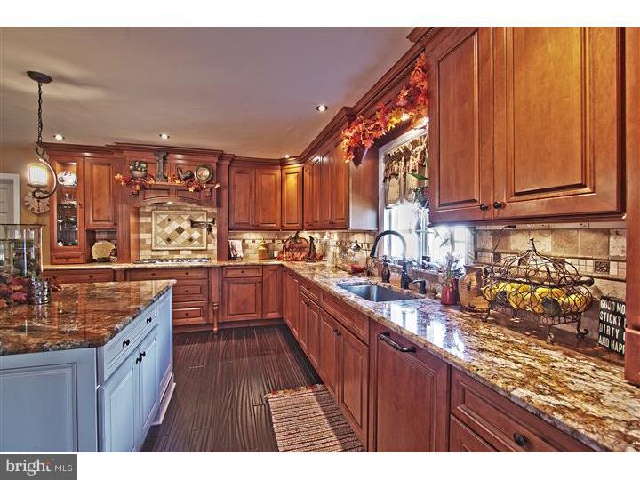87 Elmont Road Hamilton, NJ 08610 - Photo 5 of 19 Kitchen
