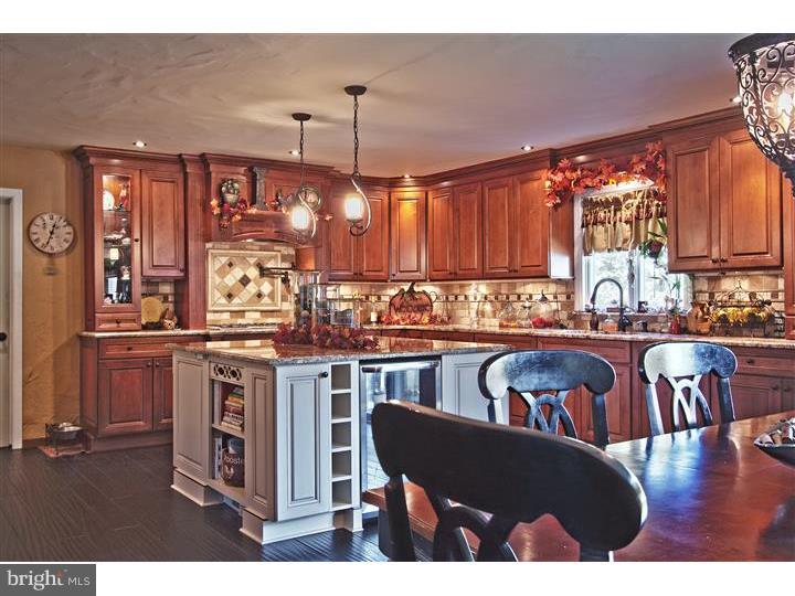 87 Elmont Road Hamilton, NJ 08610 - Photo 7 of 19 Kitchen
