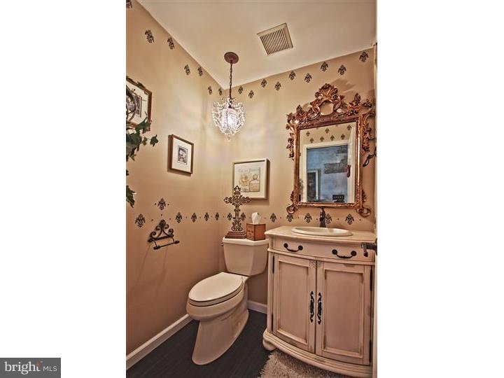 87 Elmont Road Hamilton, NJ 08610 - Photo 10 of 19 Half Bath