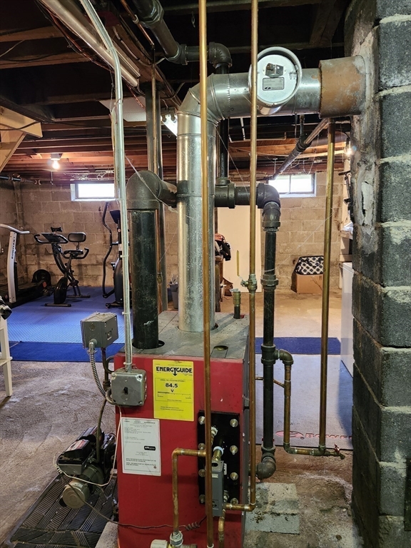 20 Carleton Road Leicester, MA 01542 - Photo 14 of 16 a view of retail shop