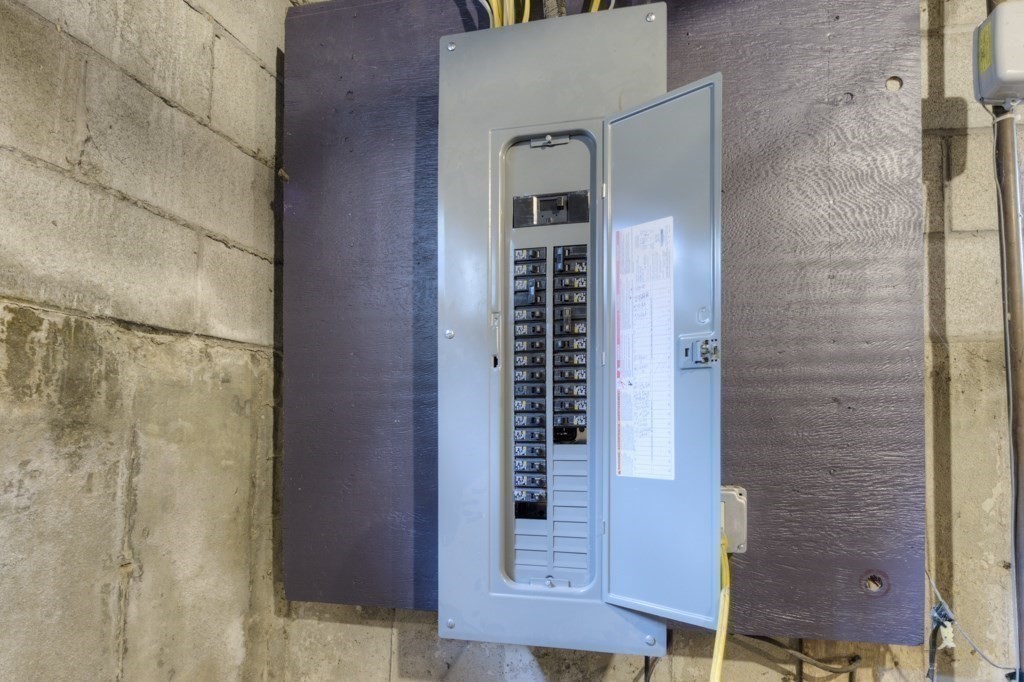 50 Mower Street Worcester, MA 01602 - Photo 31 of 38 view of a bathroom