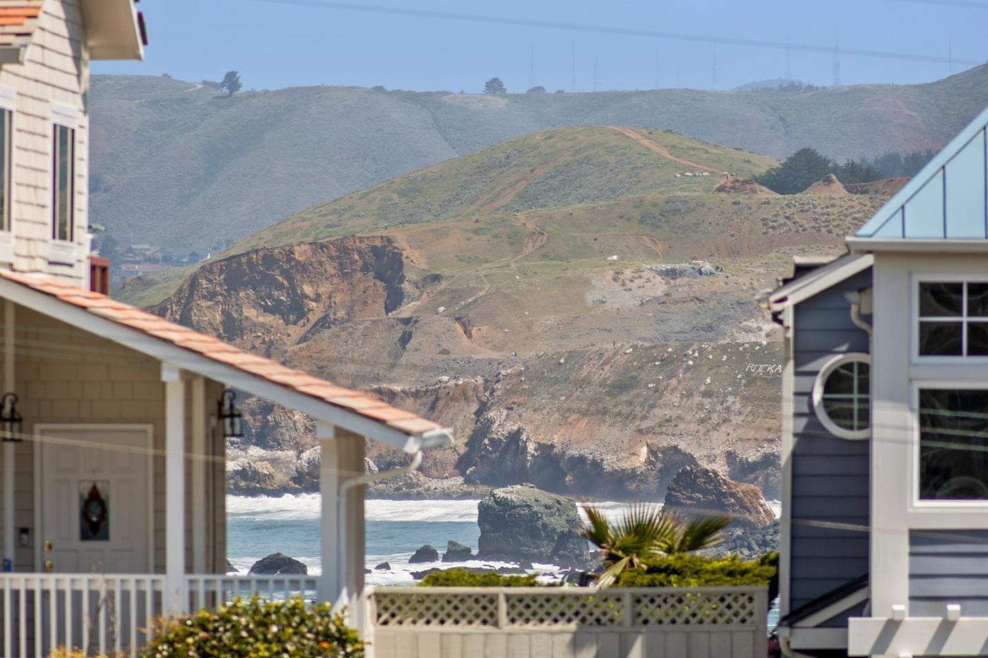 115 Stanley Avenue Pacifica, CA 94044 - Photo 18 of 61