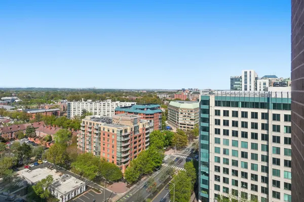 $579,000 | 900 North Stafford Street, Unit 1919, Arlington, VA 22203