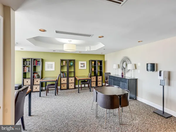 $579,000 | 900 North Stafford Street, Unit 1919, Arlington, VA 22203