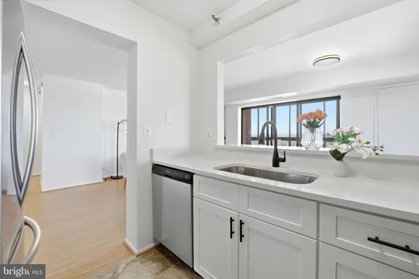 $579,000 | 900 North Stafford Street, Unit 1919, Arlington, VA 22203