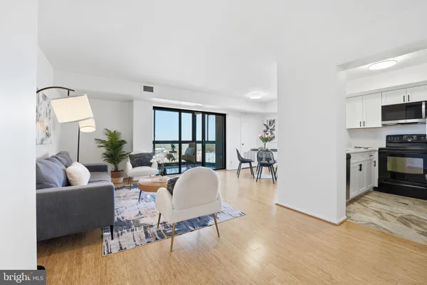 $579,000 | 900 North Stafford Street, Unit 1919, Arlington, VA 22203