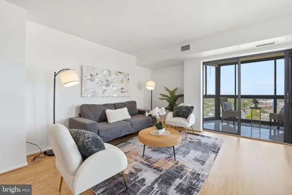 $579,000 | 900 North Stafford Street, Unit 1919, Arlington, VA 22203