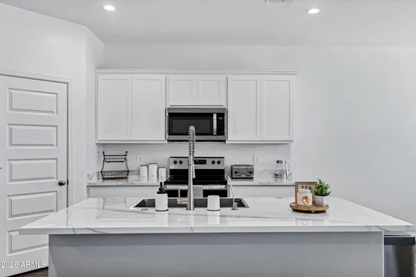 $494,999 | 2939 West Shanley Avenue, Apache Junction, AZ 85120