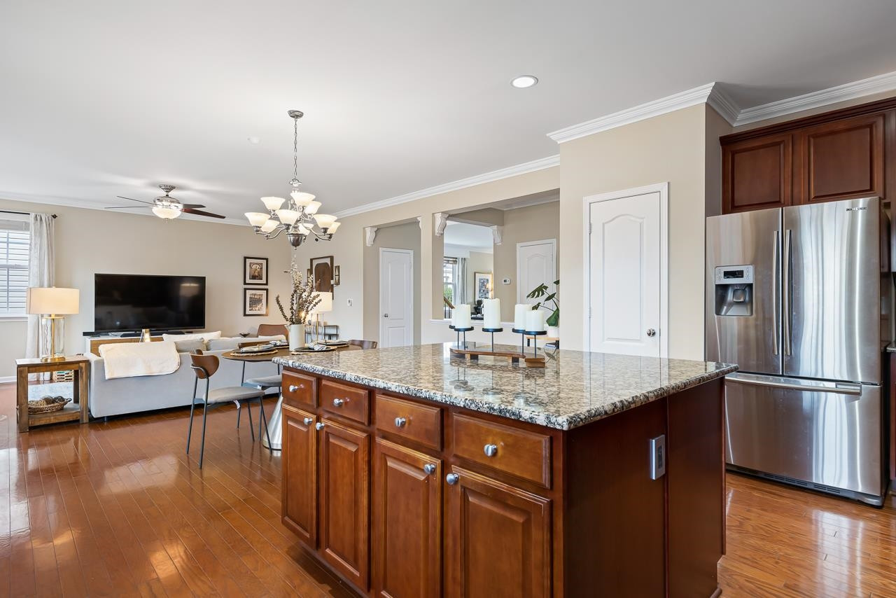 2836 Roundleaf Court Raleigh, NC 27604 - Photo 8 of 39 Den/Family/Great Room