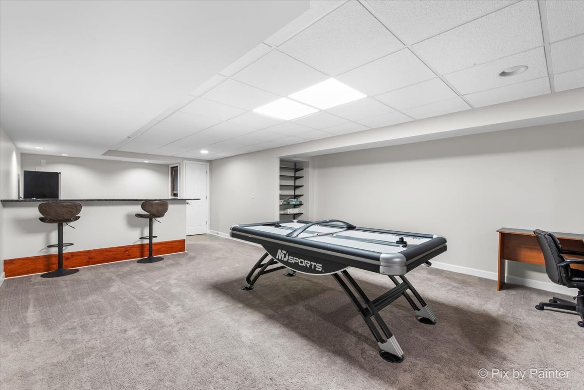 26428 Rustling Birch Way Plainfield, IL 60585 - Photo 31 of 49 a room with furniture pool table and a rug