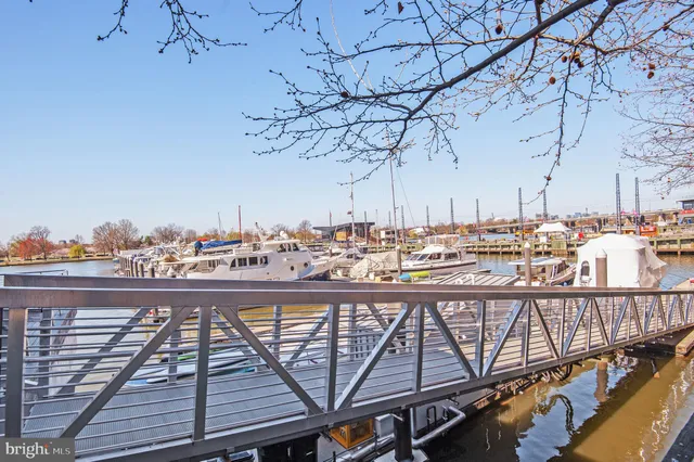 $455,000 | 45 Sutton Square Southwest, Unit 607, Washington, DC 20024