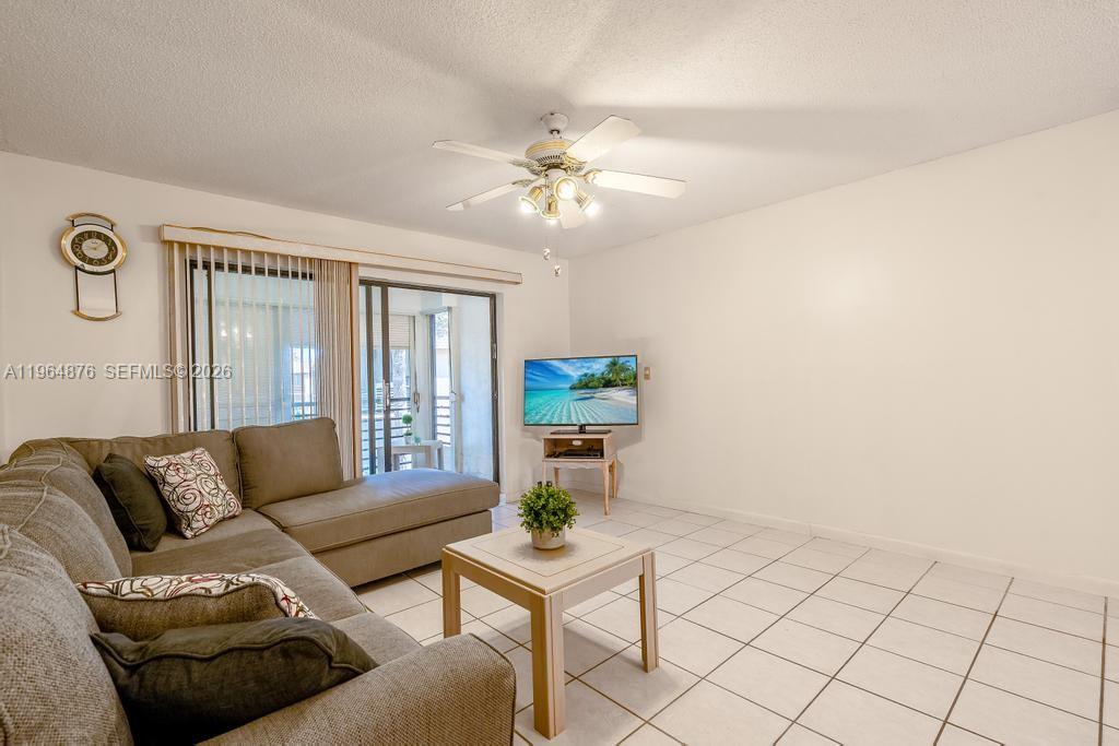 250 Gate Road, Unit 257 Hollywood, FL 33024 - Photo 12 of 49 Gallery Image 12