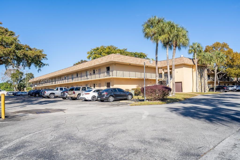 250 Gate Road, Unit 257 Hollywood, FL 33024 - Photo 6 of 49 Gallery Image 6