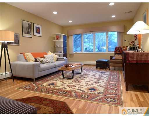 1 Mockingbird Road Edison, NJ 08820 - Photo 3 of 20