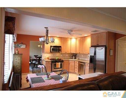 1 Mockingbird Road Edison, NJ 08820 - Photo 5 of 20