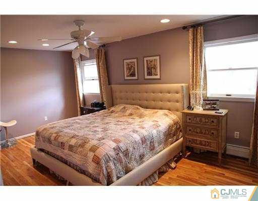 1 Mockingbird Road Edison, NJ 08820 - Photo 8 of 20