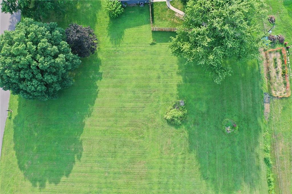Northwest Porter Road Parkville, MO 64152 - Photo 9 of 13 Gallery Image 9