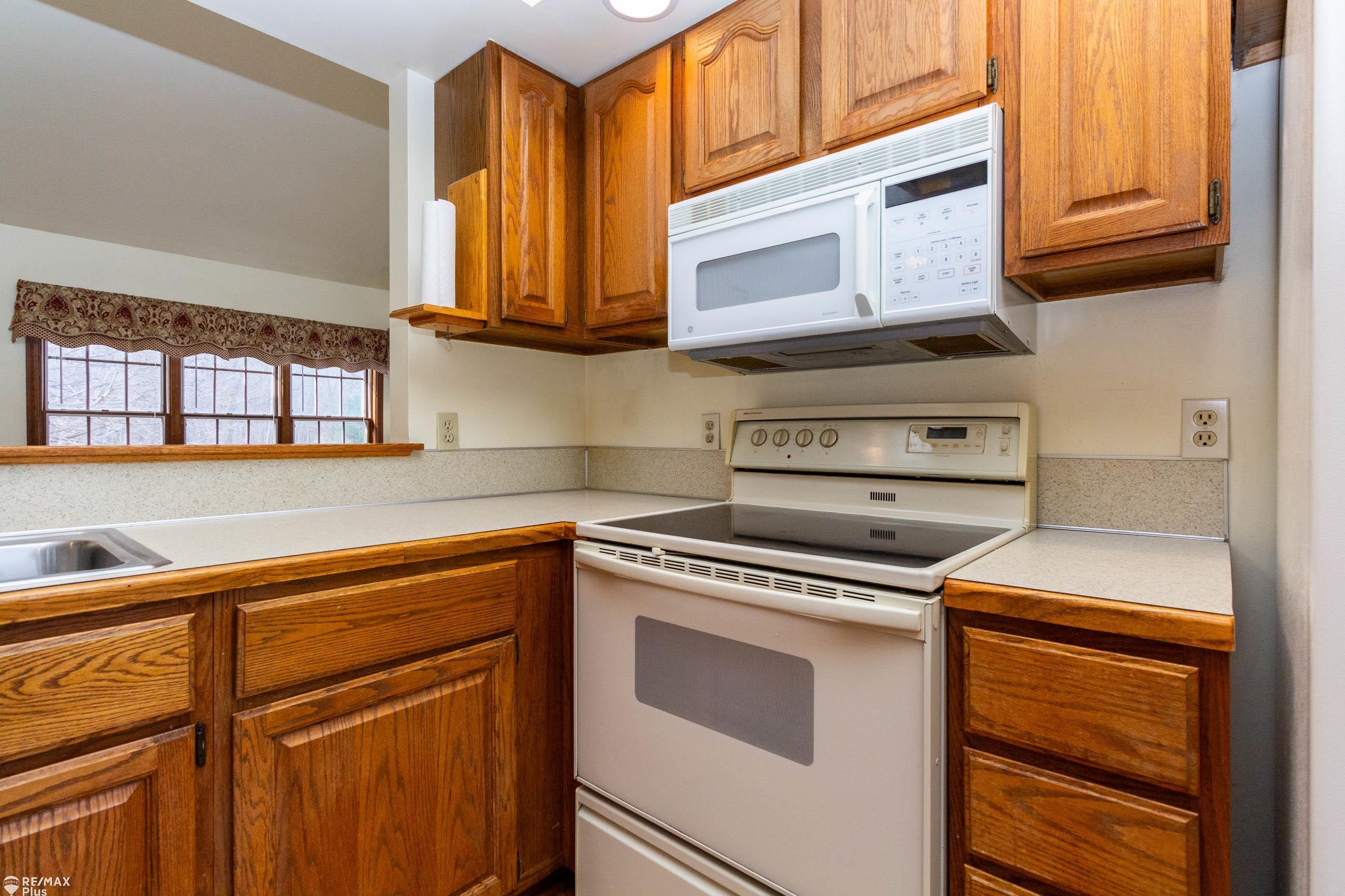 1435 Farmlane Road Lapeer, MI 48446 - Photo 14 of 47 50169172-66c7b004-c1f8-4646-b96f-98ea174aa9dc.JPG