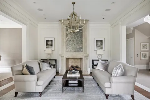 $5,595,000 | 2240 Del Monte Drive, Houston, TX 77019