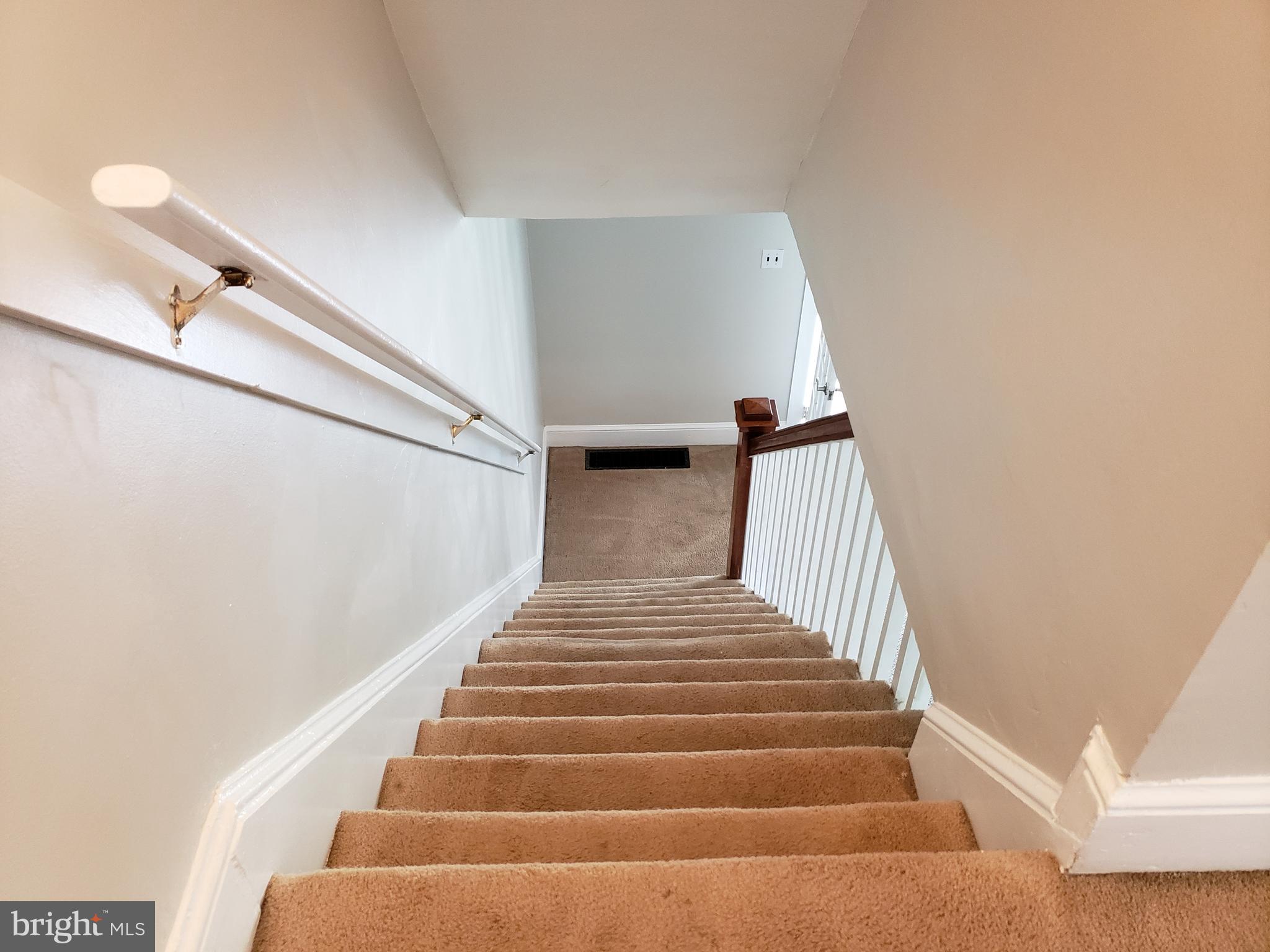 625 North Forklanding Road Maple Shade, NJ 08052 - Photo 11 of 16 a view of entryway