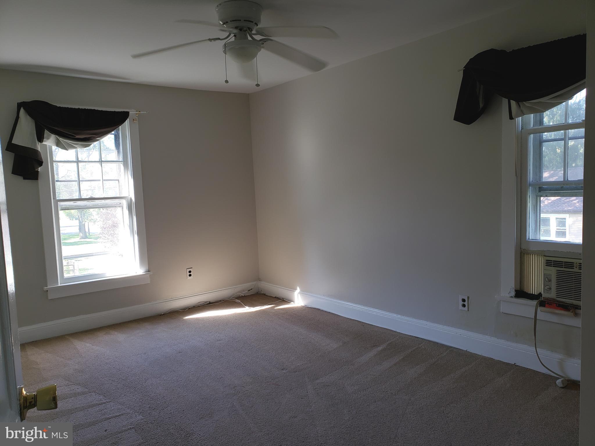 625 North Forklanding Road Maple Shade, NJ 08052 - Photo 12 of 16 an empty room with a window