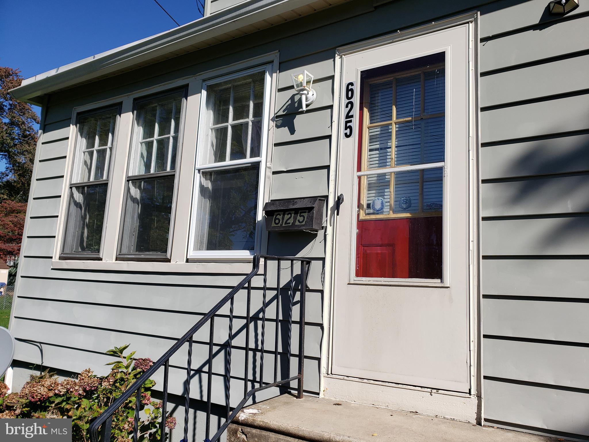 625 North Forklanding Road Maple Shade, NJ 08052 - Photo 2 of 16 a view of windows