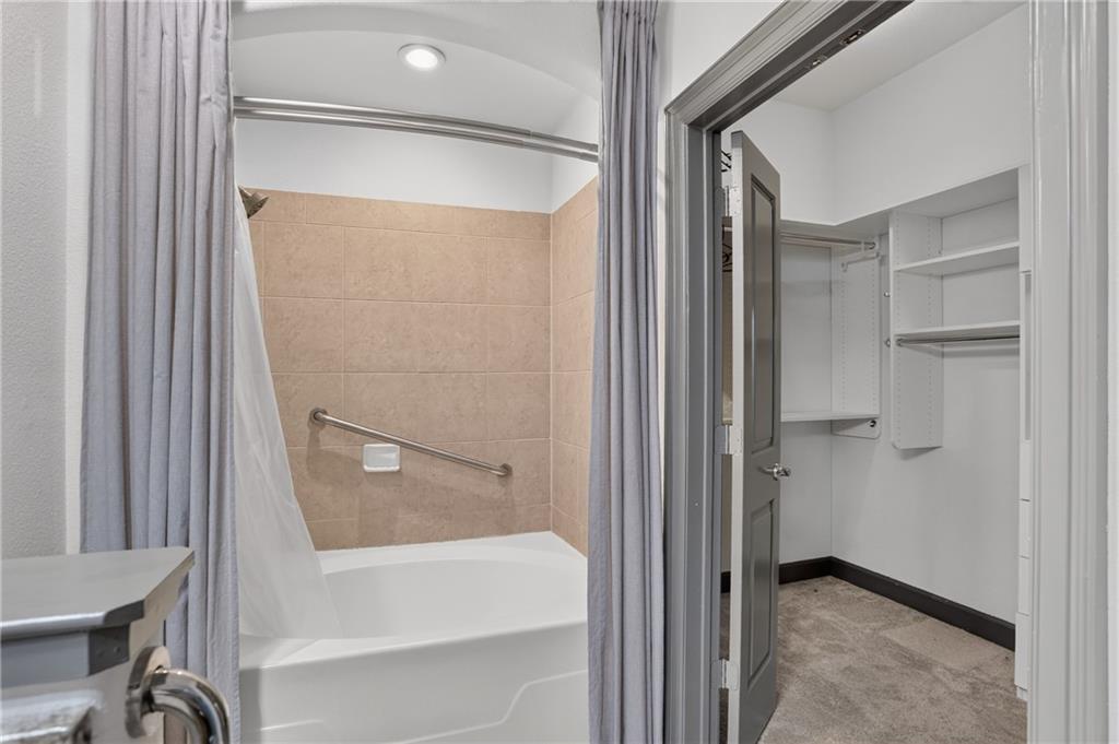 3445 Stratford Road Northeast, Unit 2604 Atlanta, GA 30326 - Photo 29 of 60 Gallery Image 29