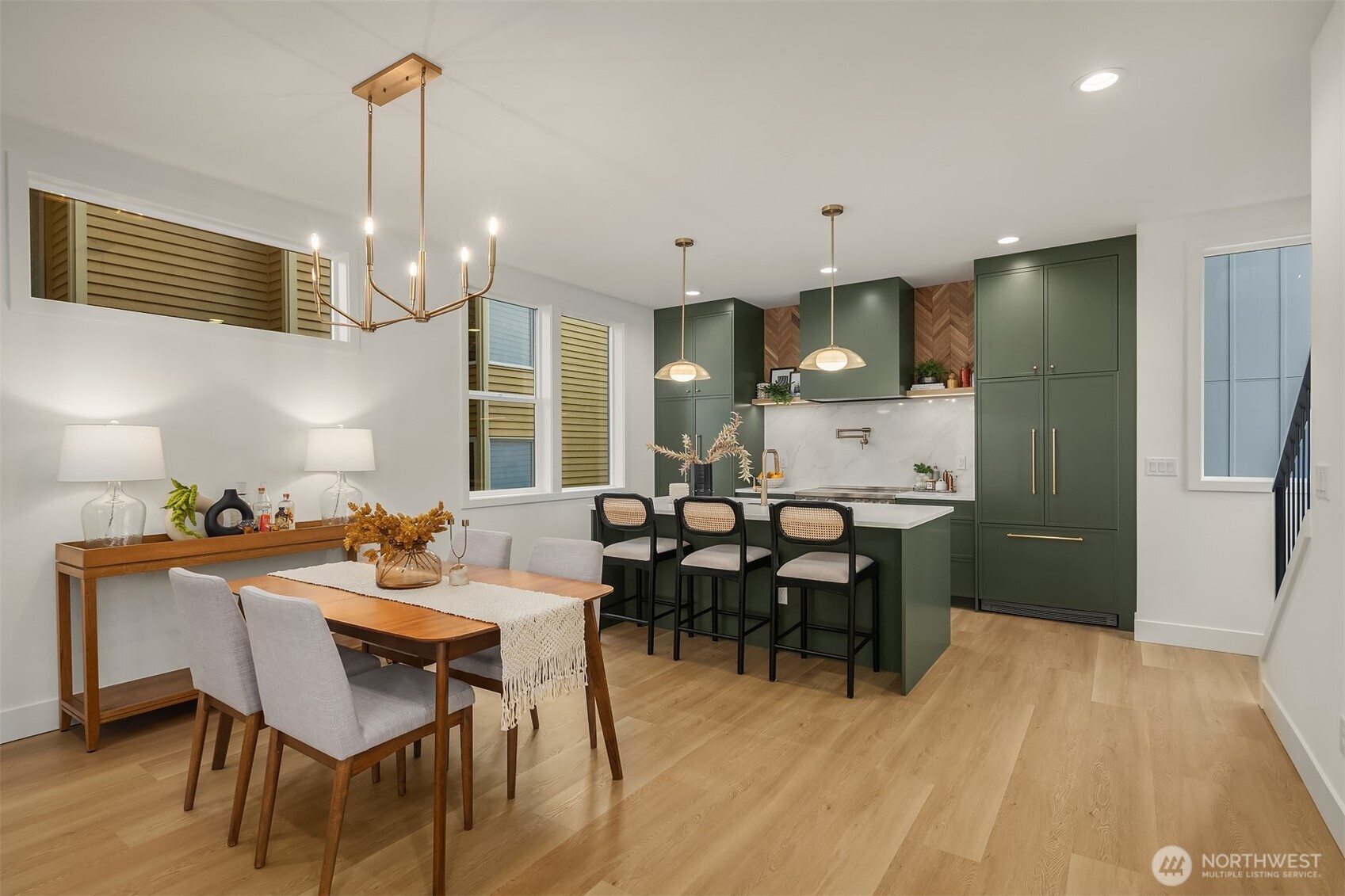 920 34th Avenue, Unit B Seattle, WA 98122 - Photo 12 of 38 a view of a dining room with furniture