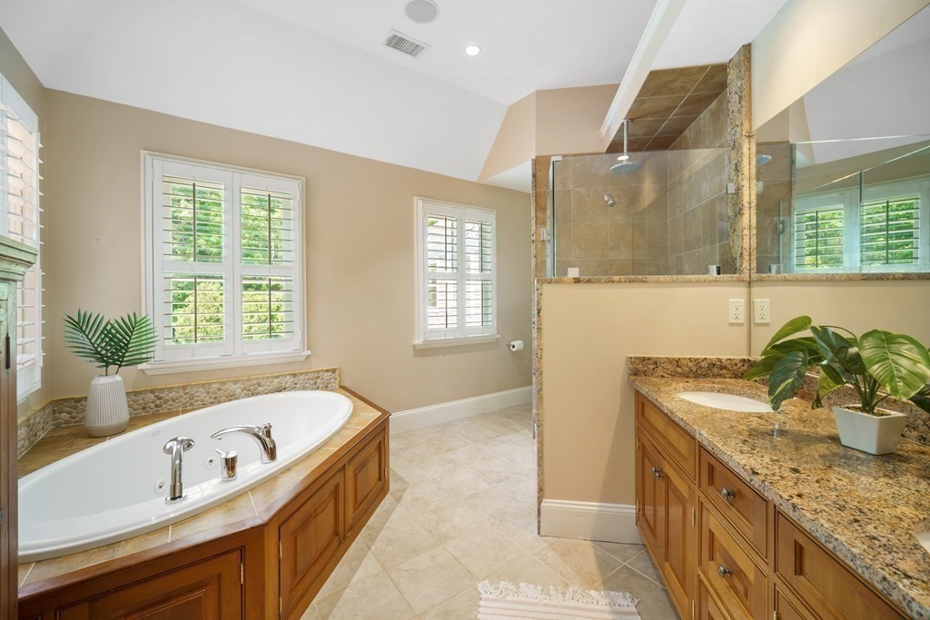19 Marked Tree Road Sudbury, MA 01776 - Photo 18 of 42 a bath tub sitting next to a bath tub
