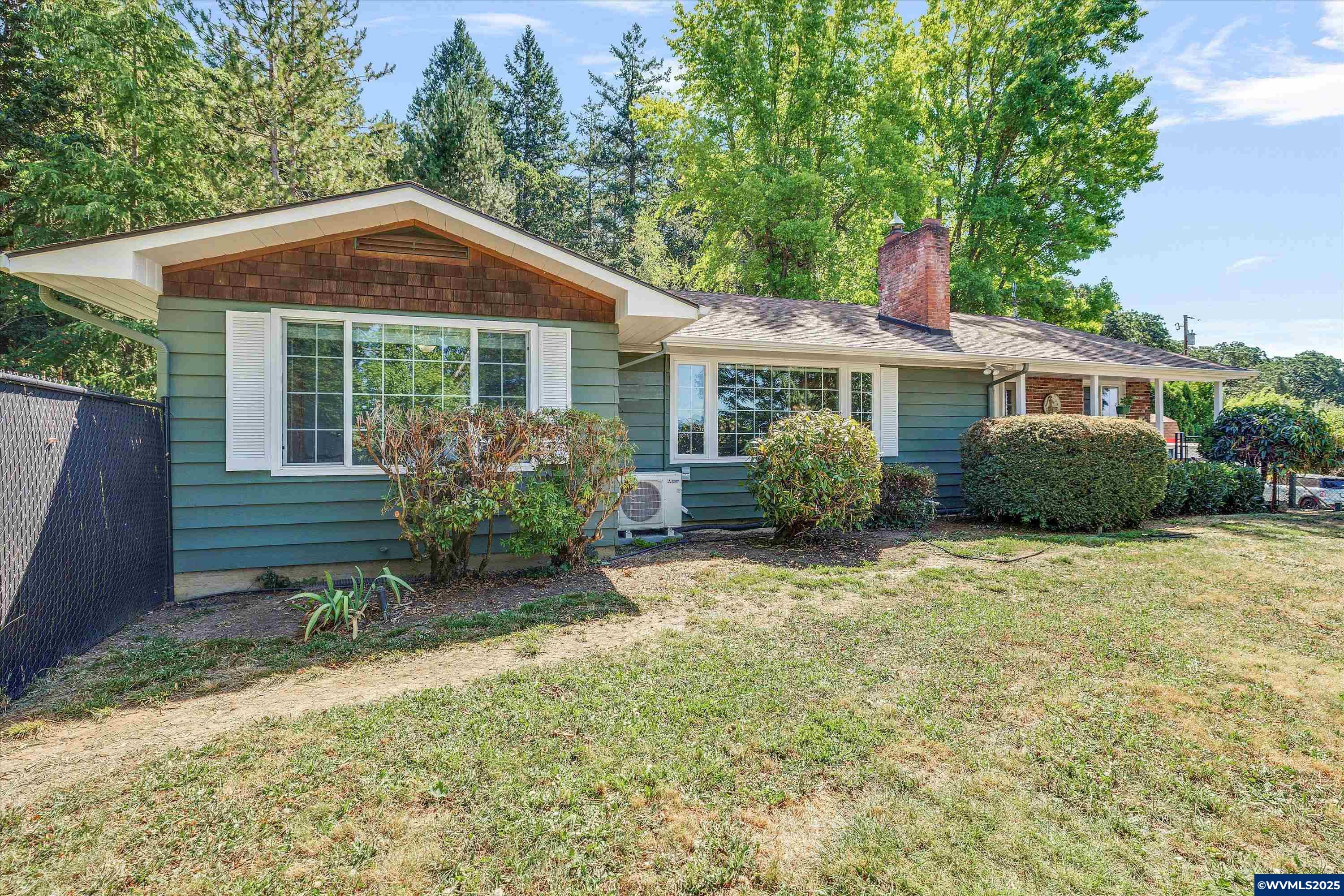 1120 North Oak Grove Road Salem, OR 97304 - Photo 4 of 49 Gallery Image 4