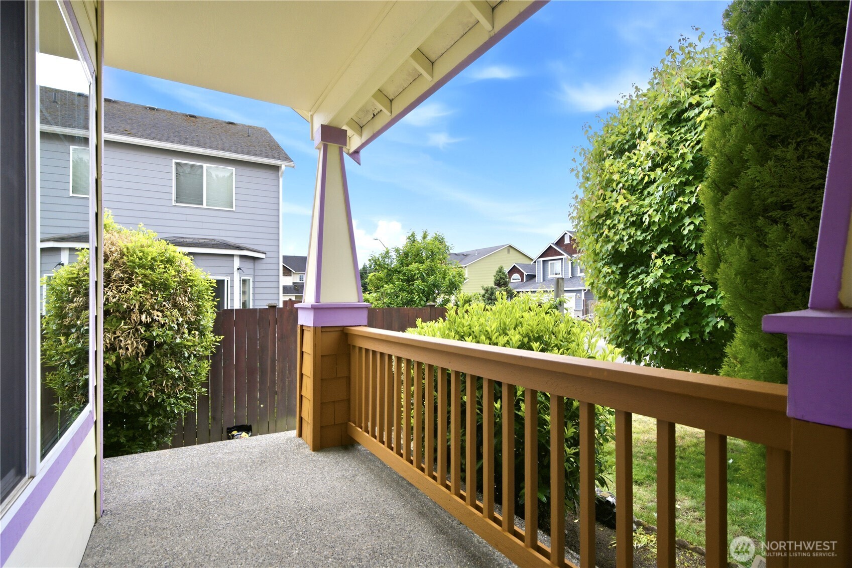 460 Ilwaco Avenue Northeast Renton, WA 98059 - Photo 2 of 16