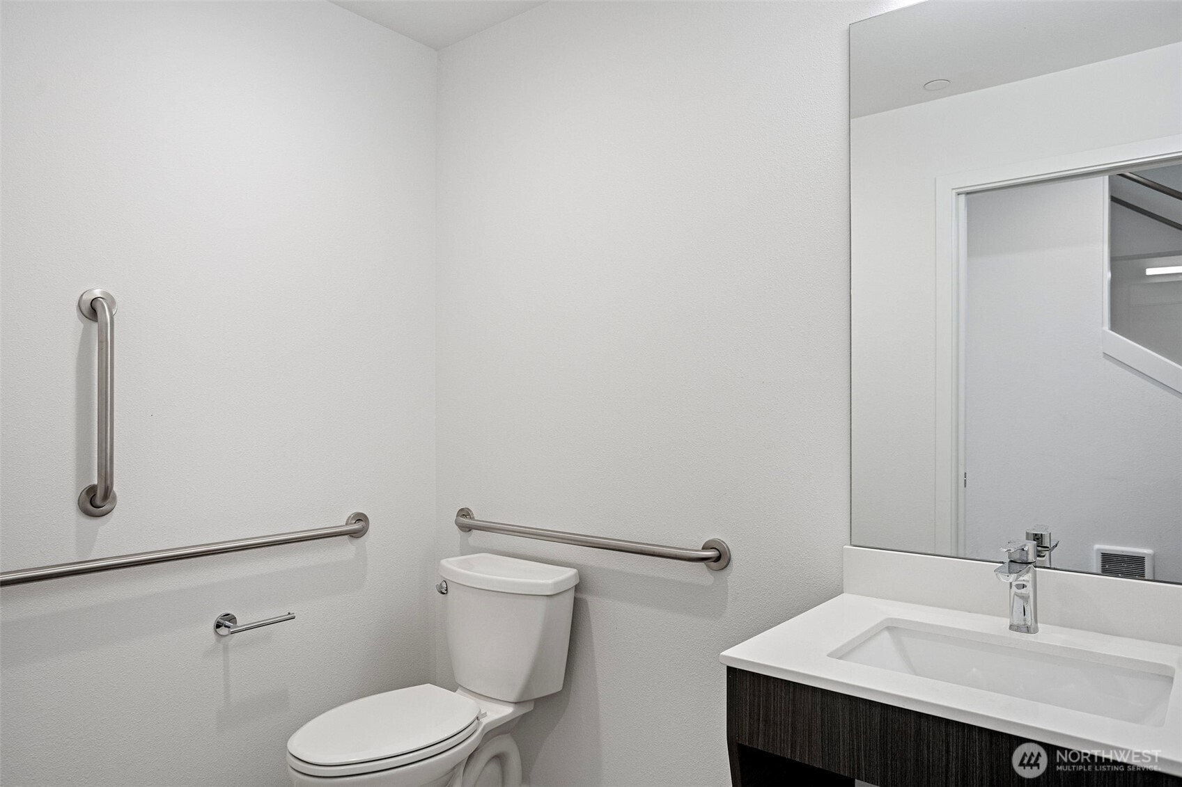 604 Northwest 77th Street, Unit D Seattle, WA 98117 - Photo 7 of 30