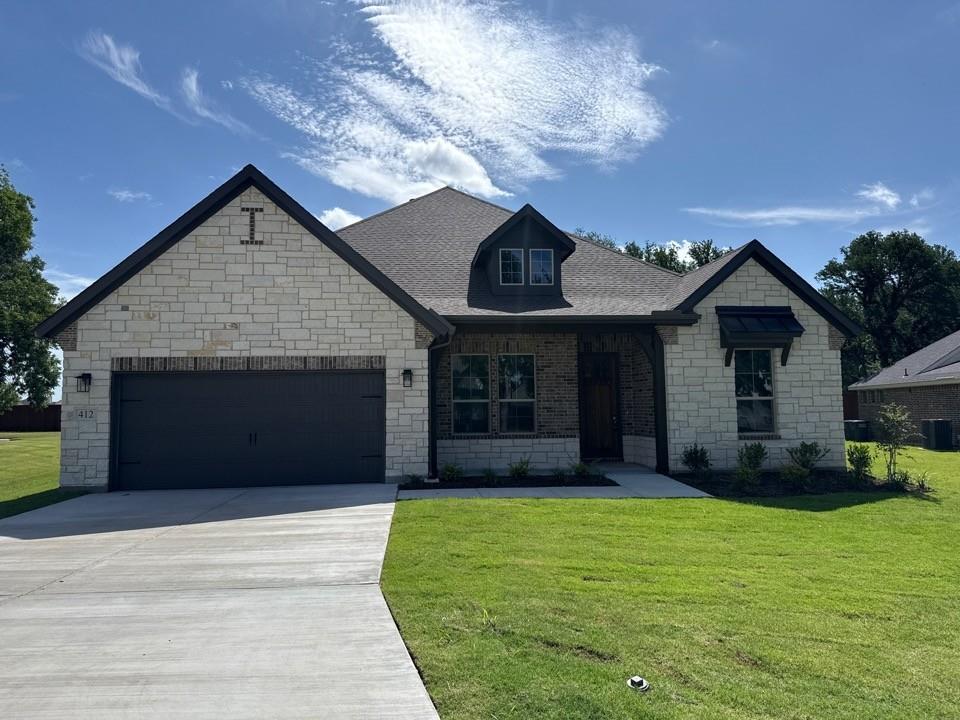 412 Guadalupe Lane Springtown, TX 76082 - Photo 1 of 9