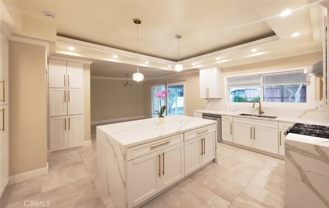 $1,149,000 | 22201 Schoolcraft Street, Canoga Park, CA 91303