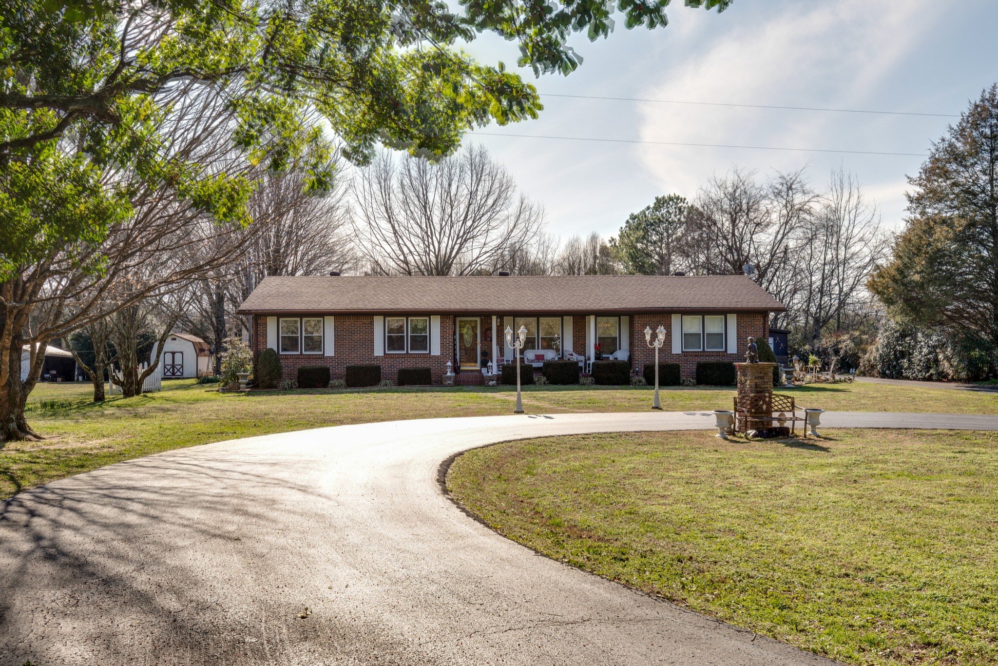 282 Brown Road Decherd, TN 37324 - Photo 3 of 43 Gallery Image 3