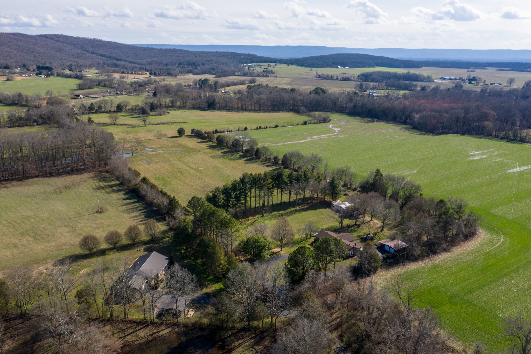 282 Brown Road Decherd, TN 37324 - Photo 5 of 43 Gallery Image 5