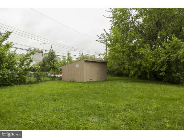 11 Winding Road Levittown, PA 19057 - Photo 13 of 14 Back Yard