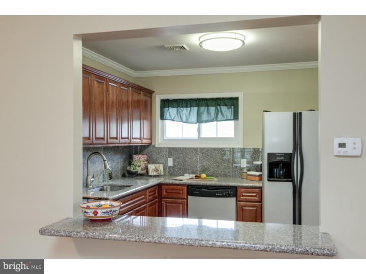 11 Winding Road Levittown, PA 19057 - Photo 3 of 14 Kitchen