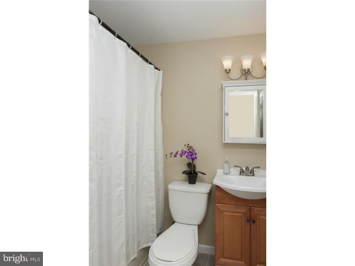 11 Winding Road Levittown, PA 19057 - Photo 8 of 14 Bathroom