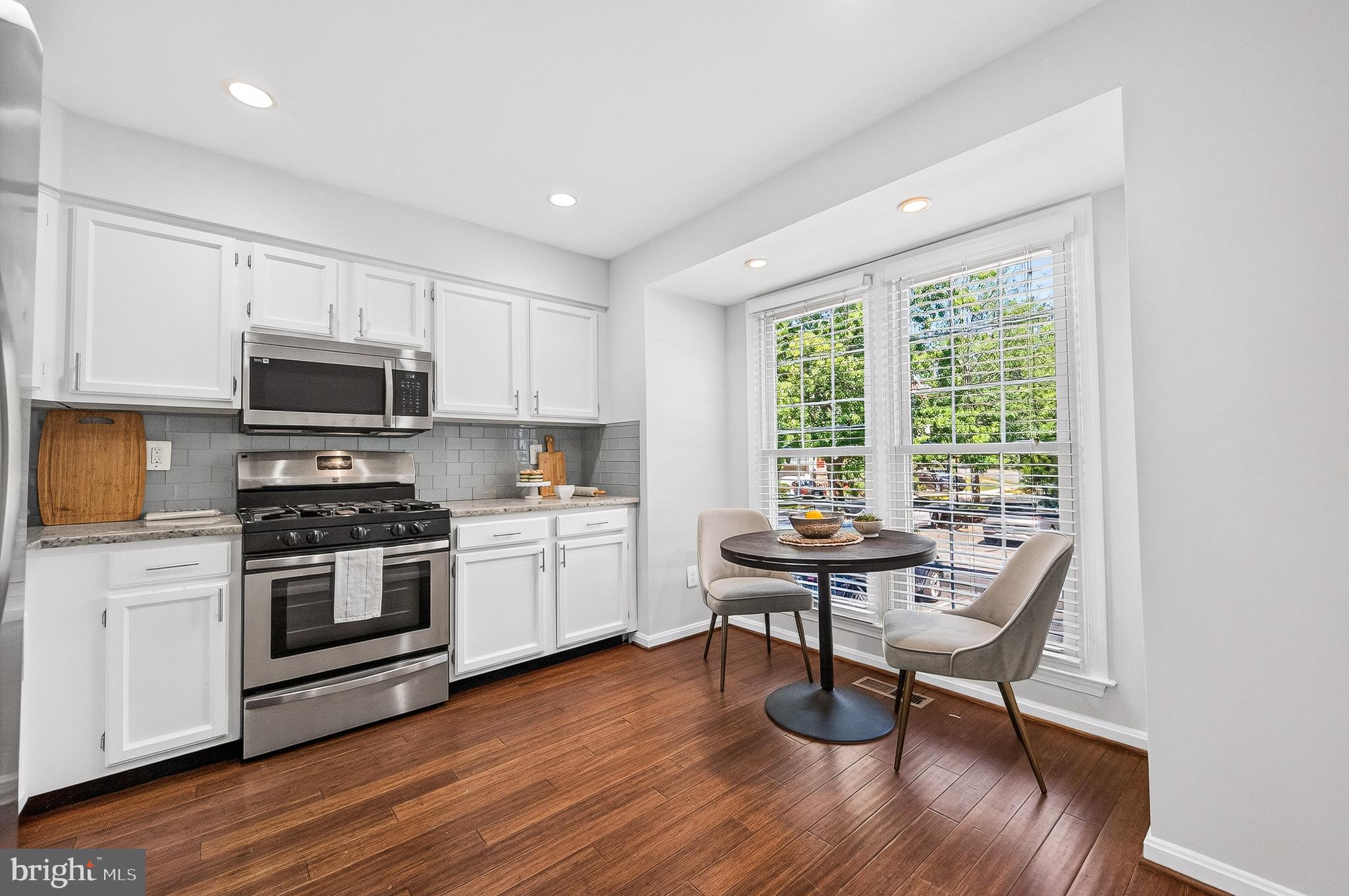6433 English Ivy Court Springfield, VA 22152 - Photo 5 of 40