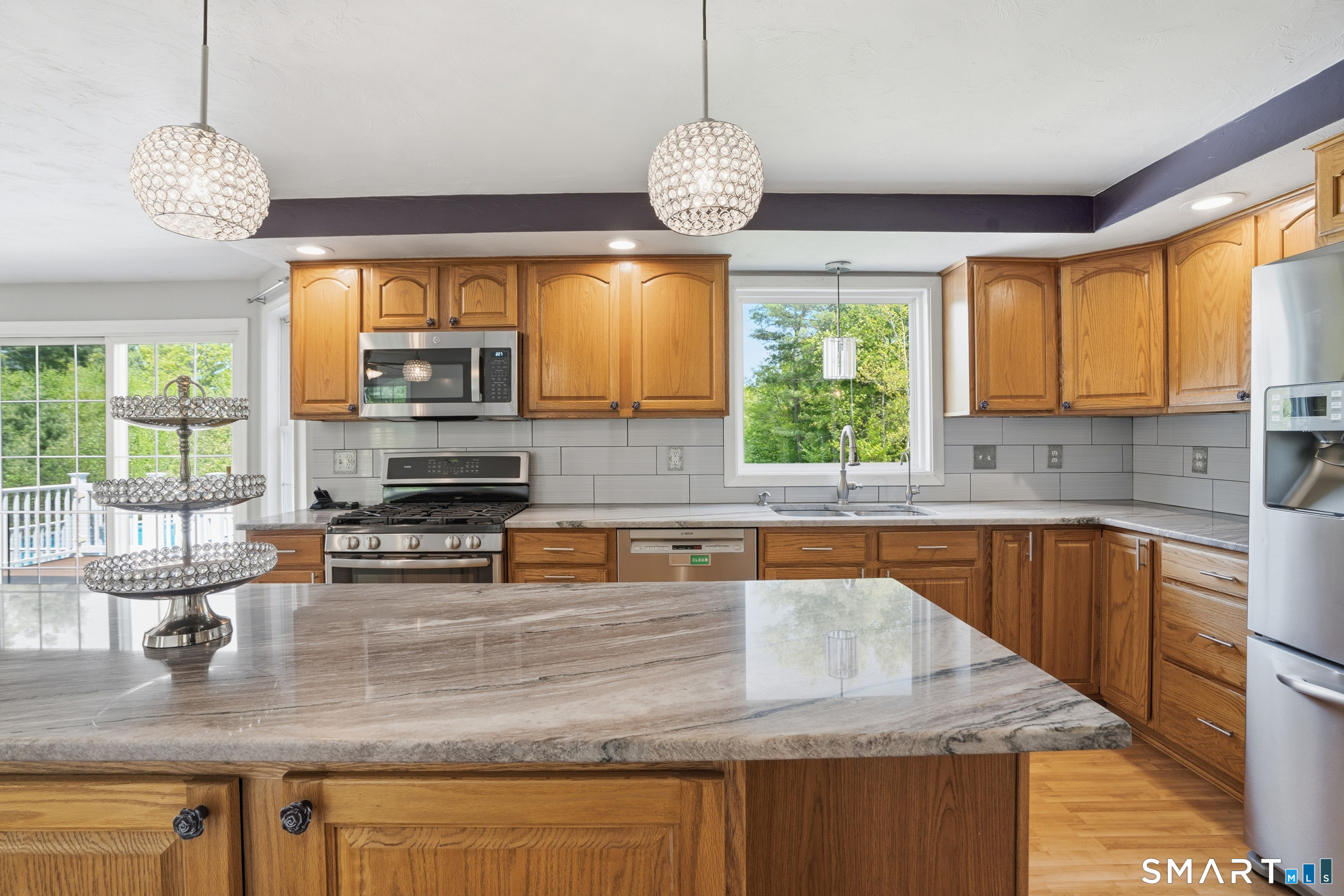 1555 Riverside Drive Thompson, CT 06255 - Photo 11 of 34