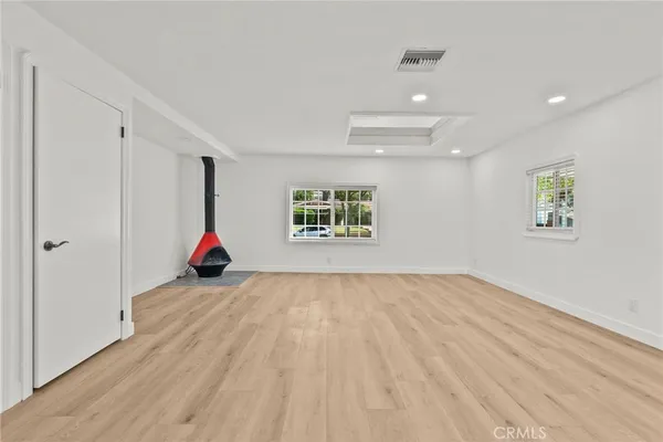 $799,000 | 27837 Bakerton Avenue, Canyon Country, CA 91351