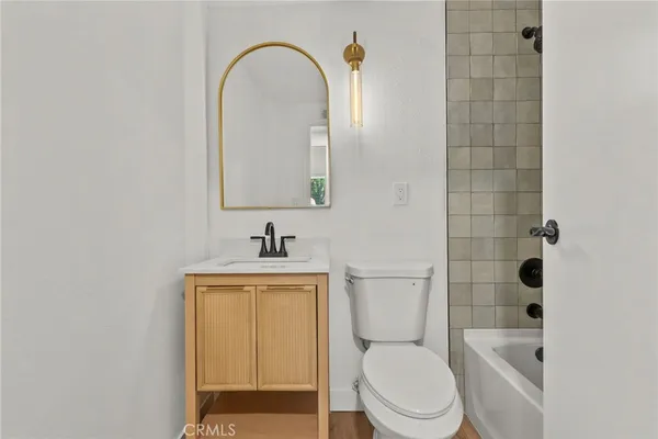 $799,000 | 27837 Bakerton Avenue, Canyon Country, CA 91351